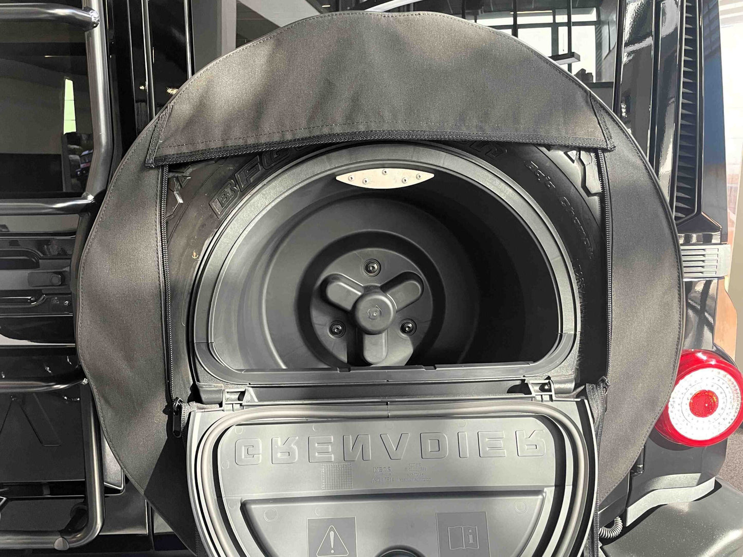 SPARE WHEEL COVER | TOUGHER | GRENADIER